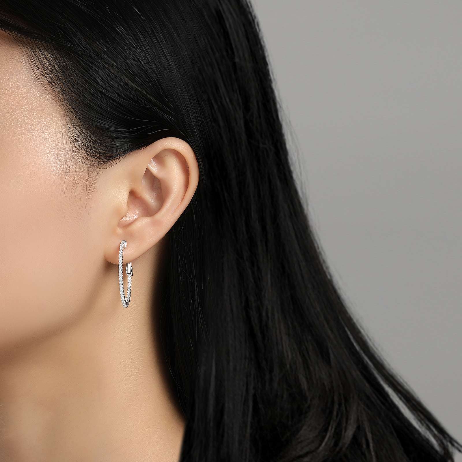 Lafonn Simulated Diamond 1.05ct Oval Inside Out Hoop Earrings E3030CLP