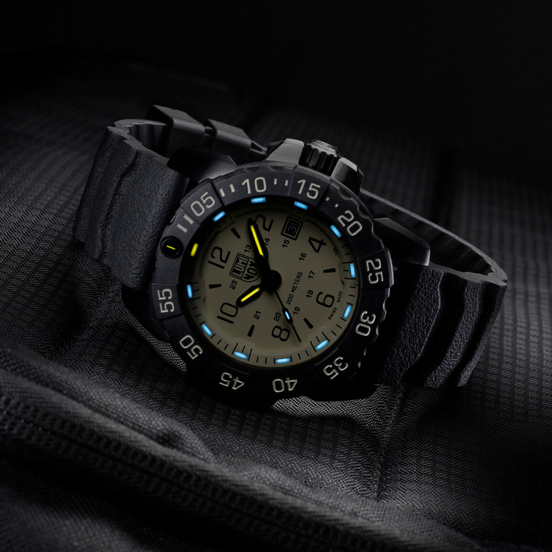 Luminox Navy SEAL Foundation Limited Edition RSC Series 3251.CBNSF.SET
