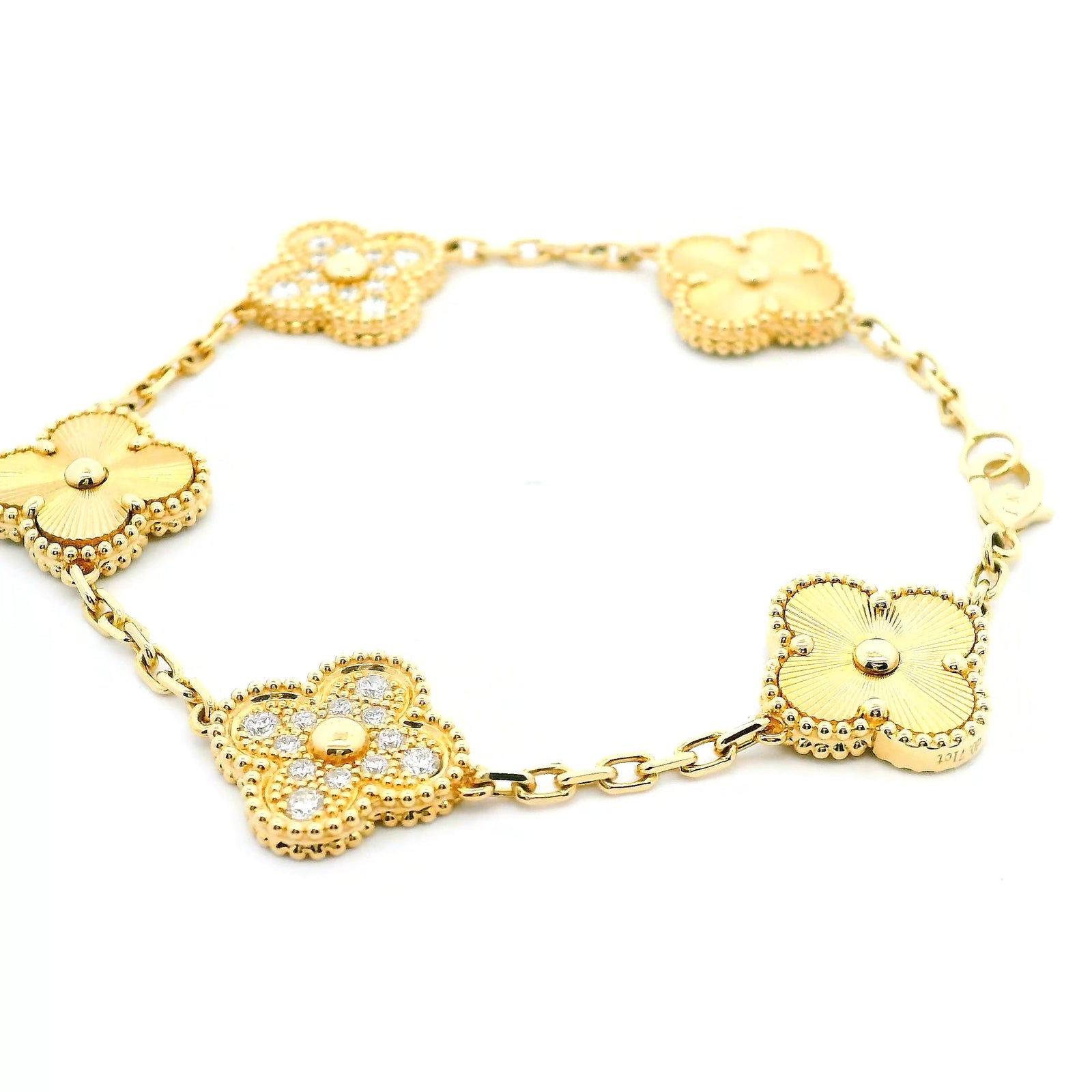 14K Yellow Gold 0.71cttw. Diamond 5 Motif Clover Bracelet