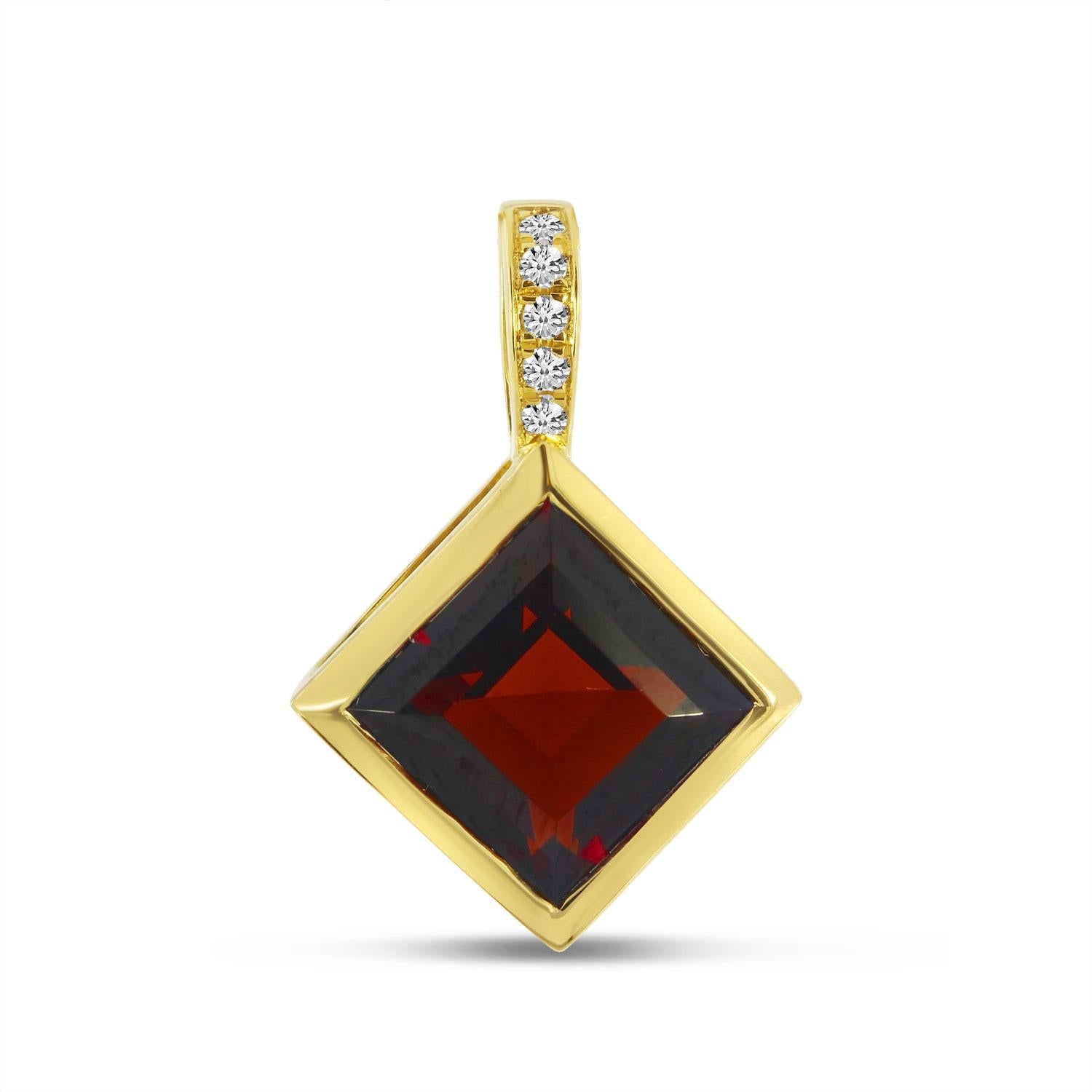 14K Yellow Gold 2.19ct. Princess Garnet & Diamond Bail Pendant