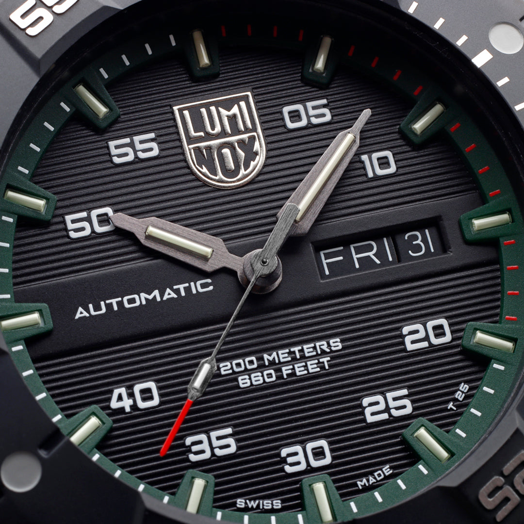 Luminox Master Carbon SEAL Automatic Series 3877
